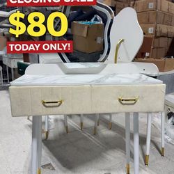 ❤️‍🔥 🔥🔥Make Up Vanity White, Green, Grey, Pink $80