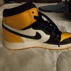 Nike Air Jordan Retro 1