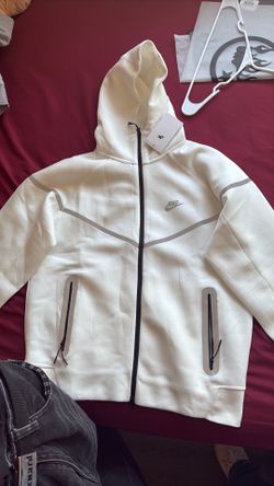 Nike tech