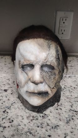 Michael Myers Halloween ends rehauled mask