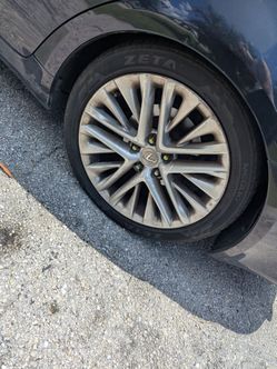 Lexus OEM Rims 18 inch 5x114