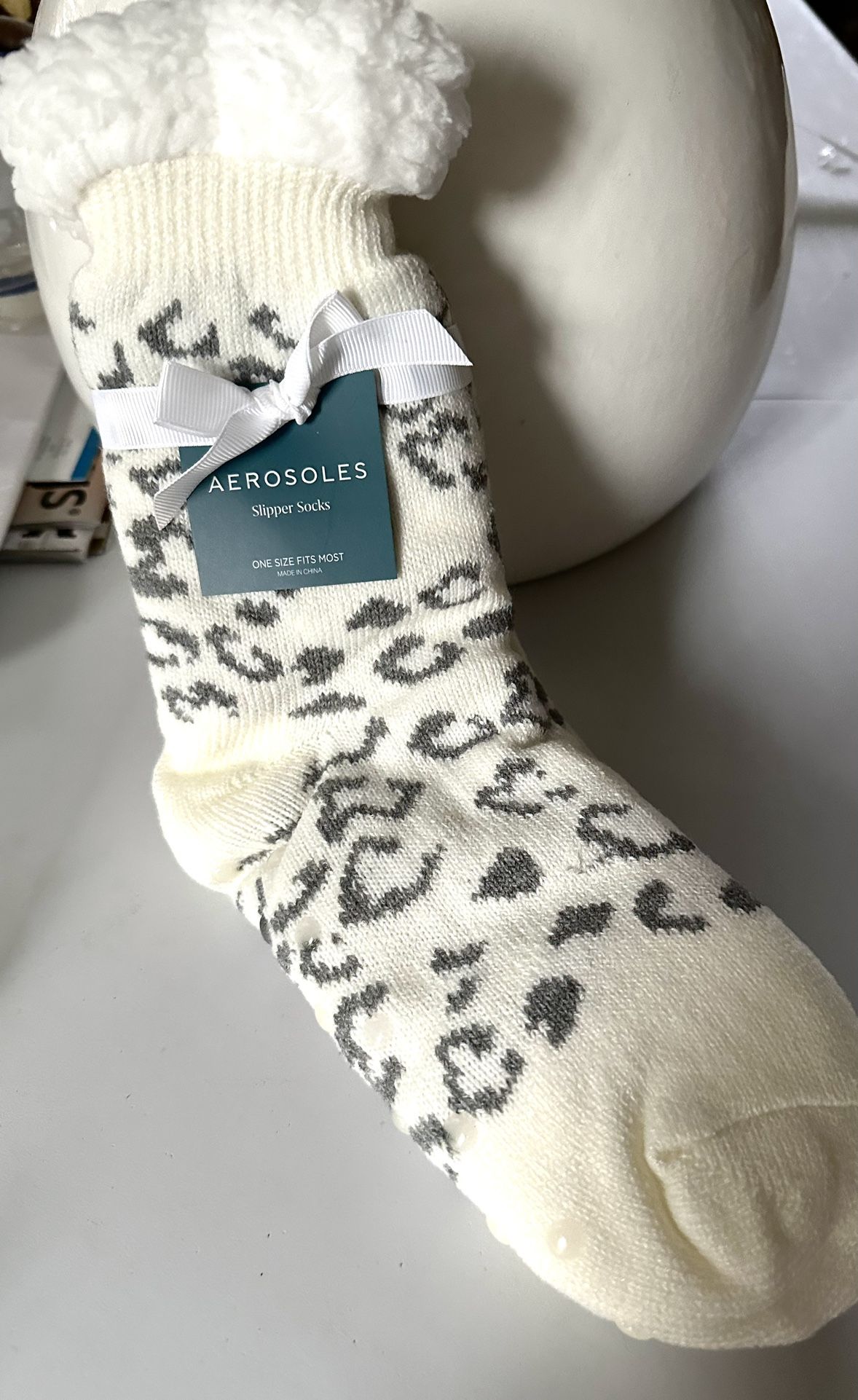 AEROSOLES-Slipper Socks, One Size Fits Most