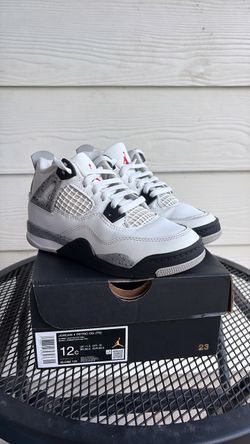 Jordan 4s
