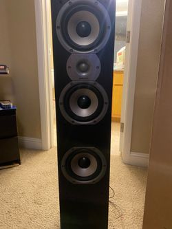 Polk audio speakers