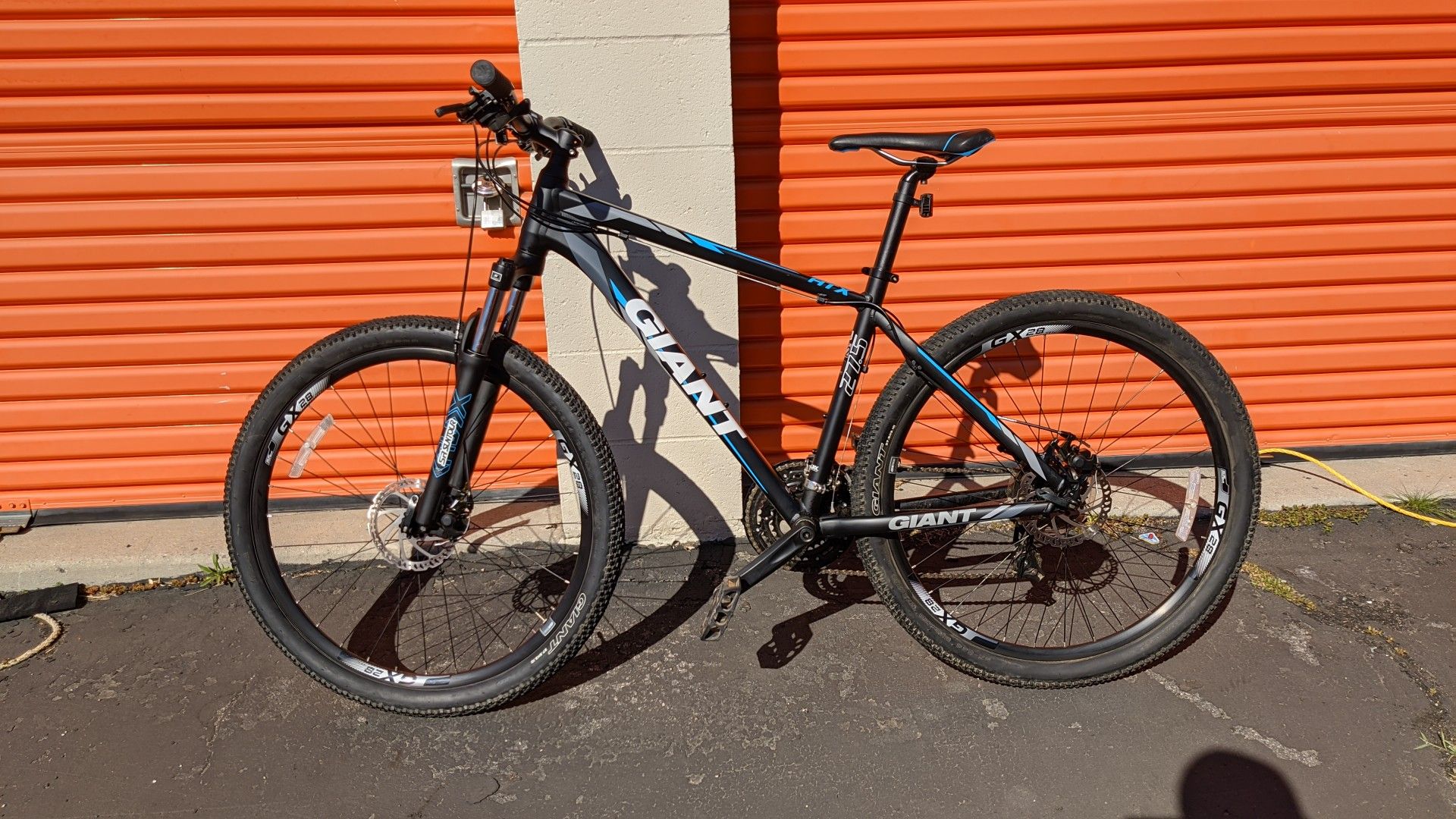 Giant ATX 2 27.5 medium mountain bike