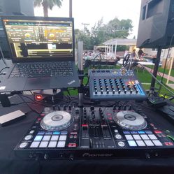 Dj Stuff Microphone Set LightSe habla Espanol 
Text  for disponibility
Pioneer  controller ddj sr $450
Microphone set 
Spider light 
Starting from 70 