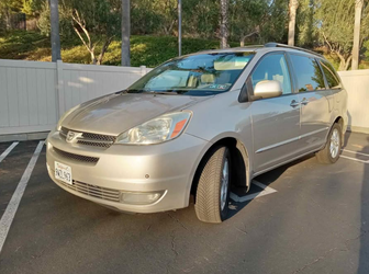 2005 Toyota sienna xle