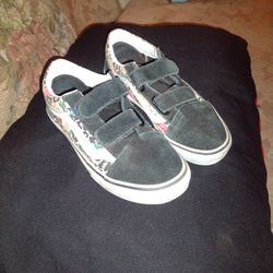 Size 2 hotsell girls vans