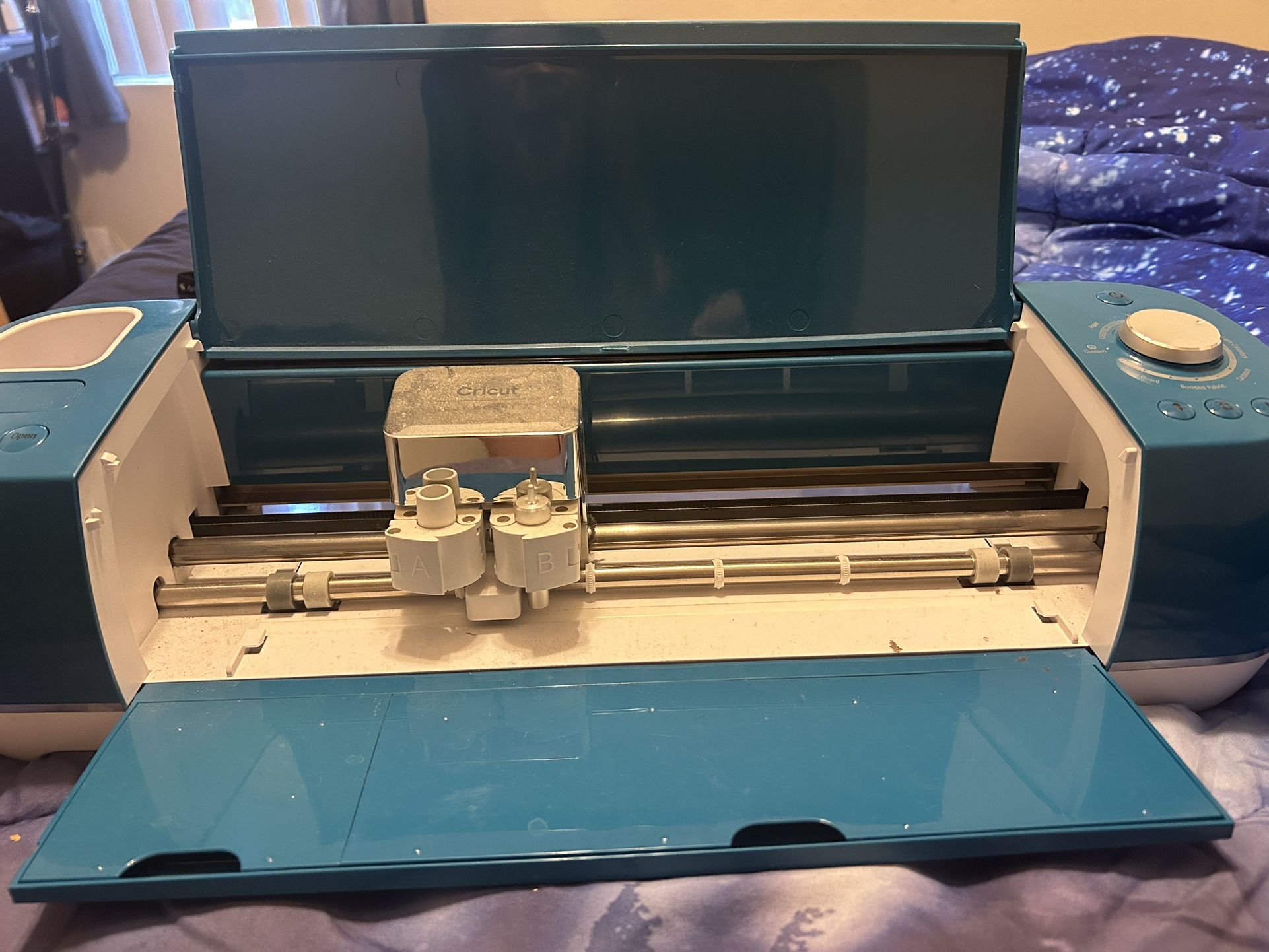 Blue Cricut Explore Air