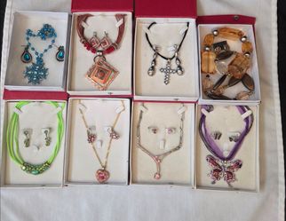 8 new jewelry sets