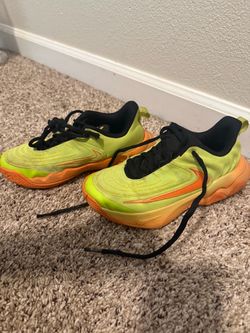 Boys youth Nikes