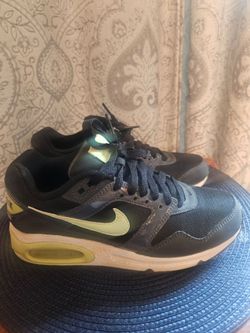 Nike women's 7.5 Airmax