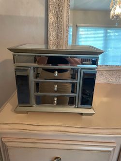 Mirrored Jewelry Box