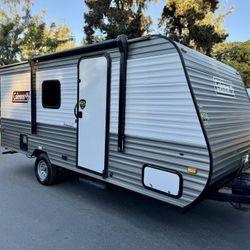 2023 Coleman Travel Trailer 17B Ultra Light