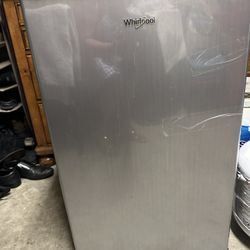 Mini fridge Whirlpool 