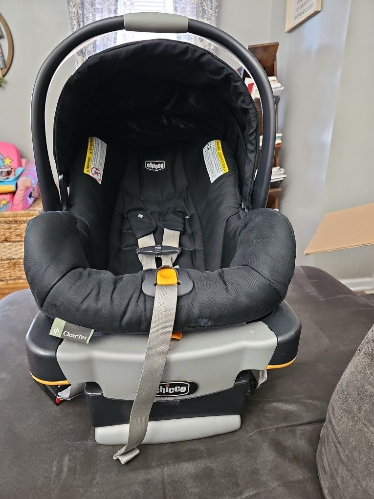 Chicco KeyFit Carseat, Base, and Stroller Caddy