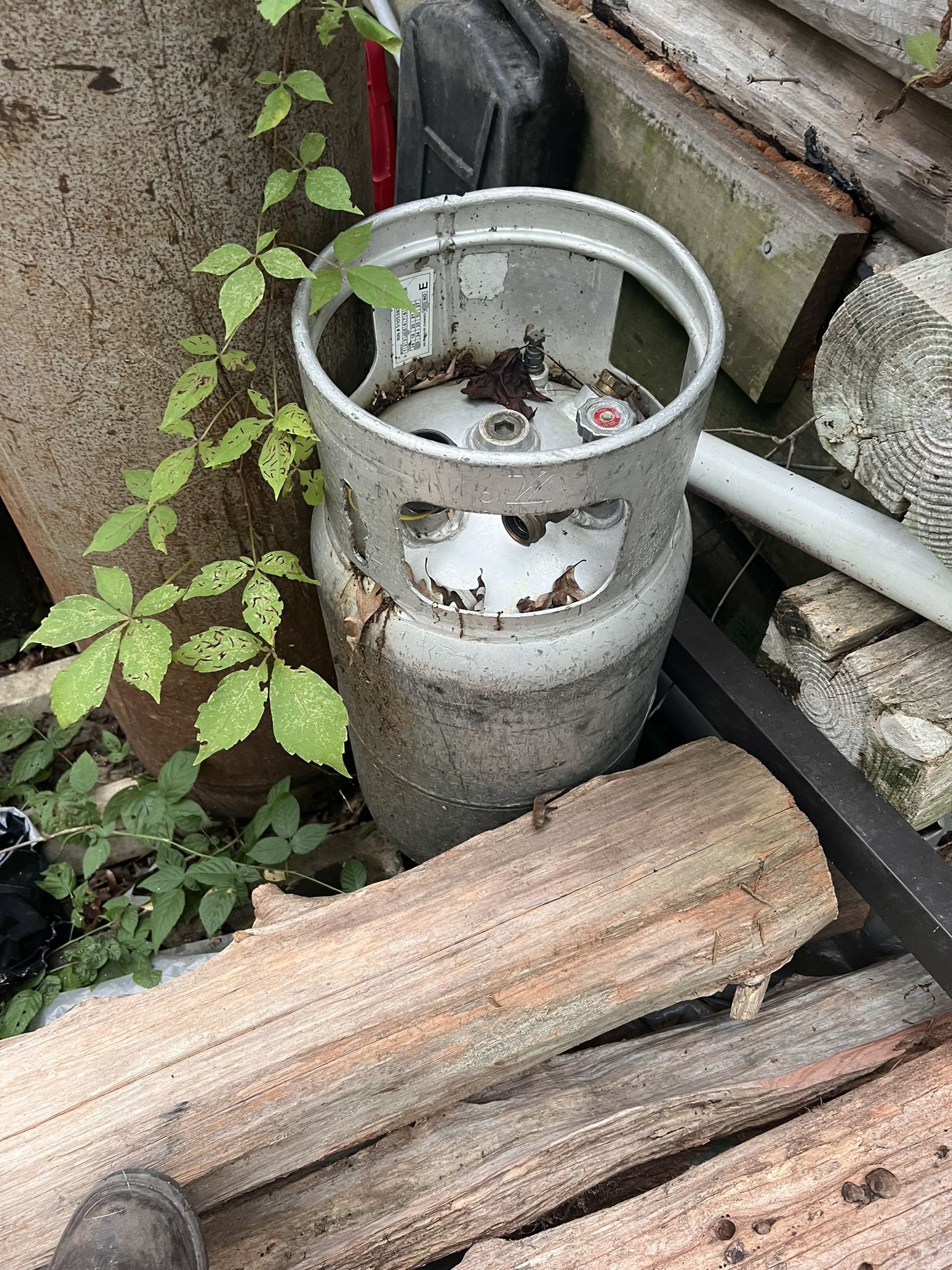 Propane Tanks 