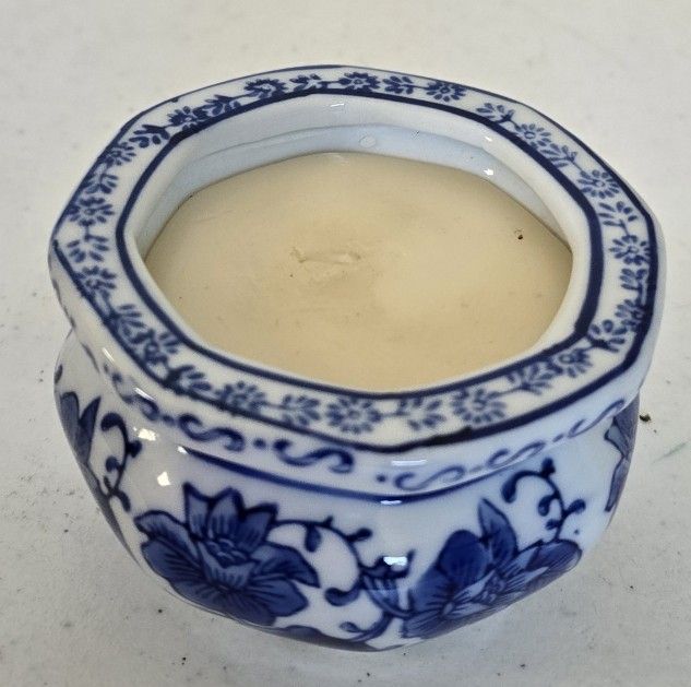 Mid-century Bombay Company Blue White Fishbowl Porcelain candle holder