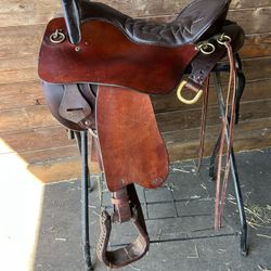 Tucker Endurance Saddle