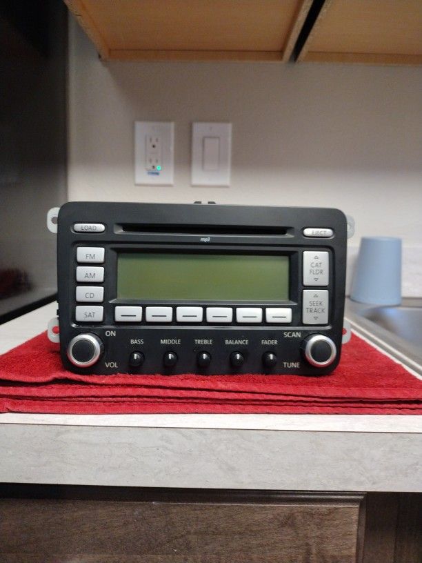 Volkswagen VW 2006 To 2010 Premium 7 MP3 CD Radio OEM
