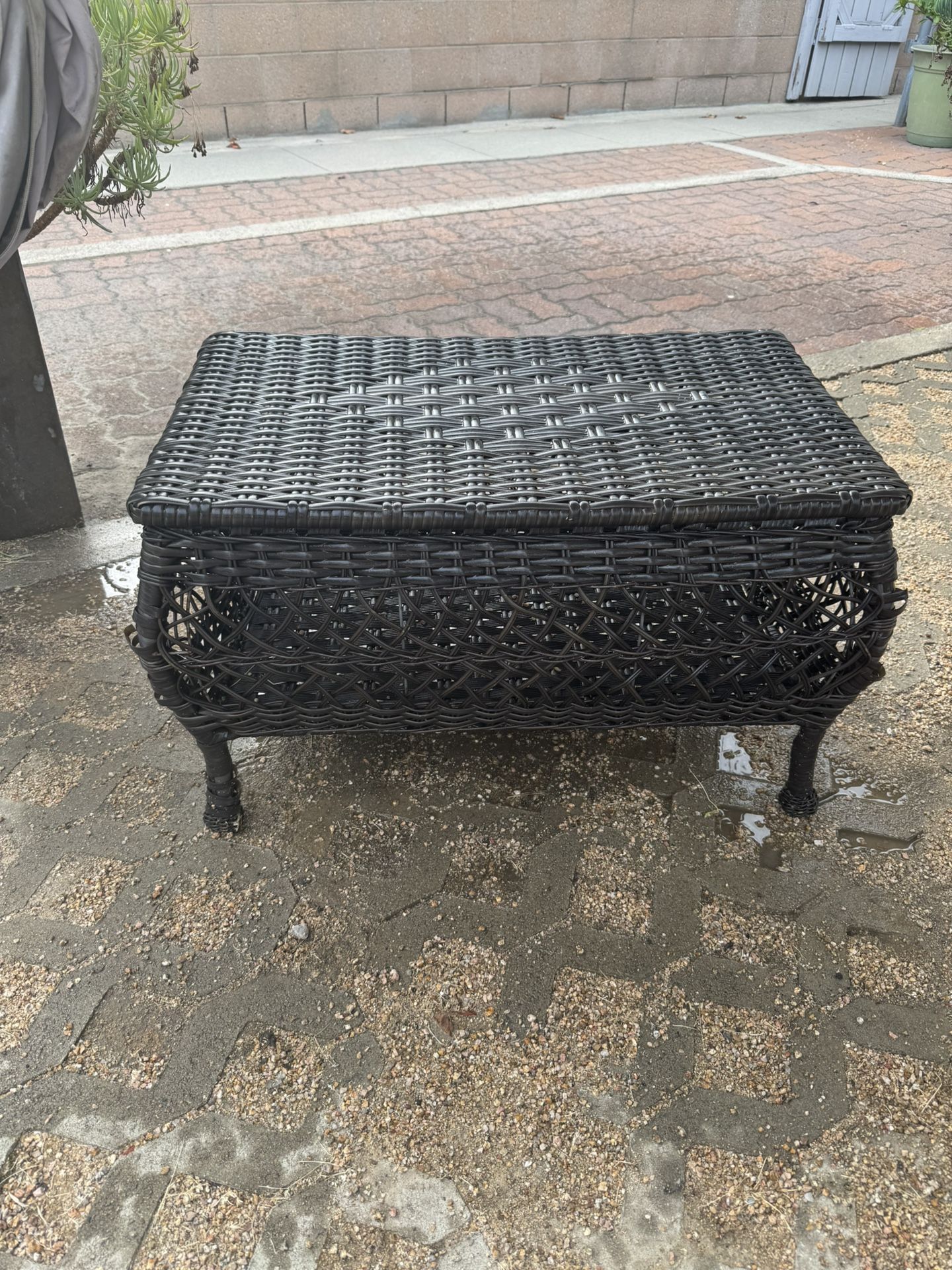 Outdoor Coffee Table Storage