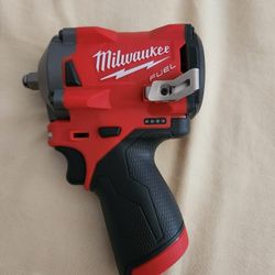 Milwaukee M12