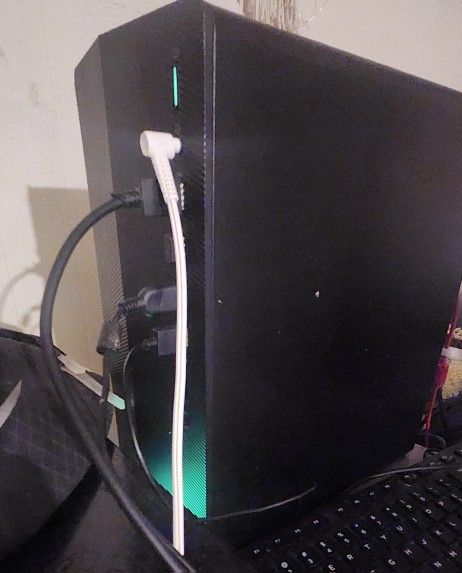 HP Gaming DESKTOP! 2 MONITORS Included! 600 OBO