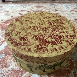 VINTAGE WOODEN SHAKER BOX