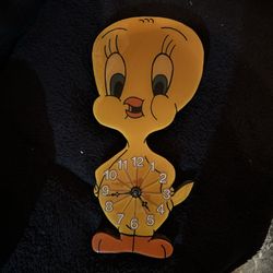 Tweety Bird Wall Clock 