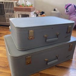 Vintage luggage suitcases (can be used as table)