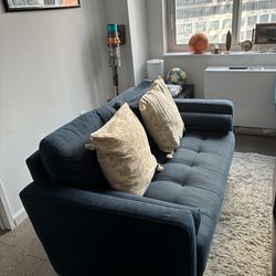 Love Seat (pick up only)