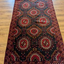 Fine Handknotted Wool Rug 3.5x5.7