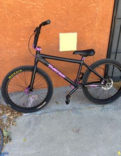 BMX BIKE