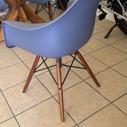 4 Plastic Wood Chairs 