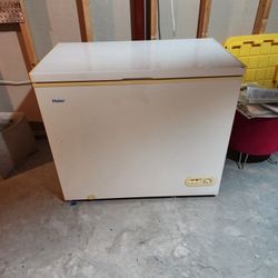 Chest FREEZER 