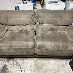 Reclining Couch 