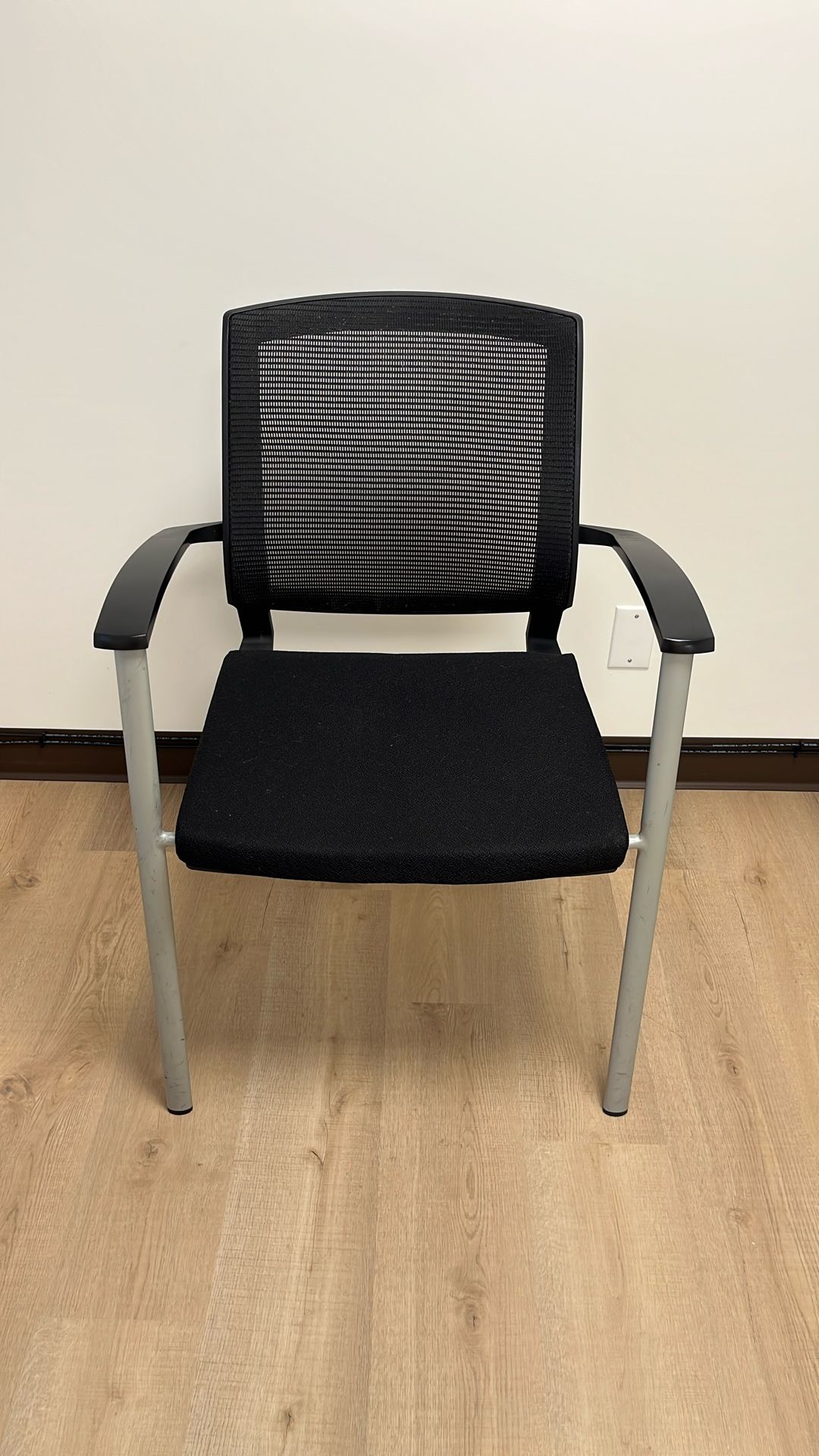 Comfortable/sturdy Office chairs