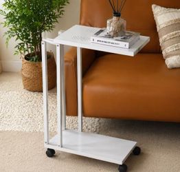 C Shape Side Table Mobile Sofa Living Room Small Side Table with Lockable Wheels Mobile Snack Table for Coffee Laptop Tablet that Can Slide for Small