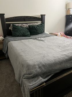 queen bed