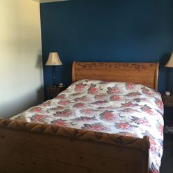 Beautiful Solid Wood Sleigh Bed