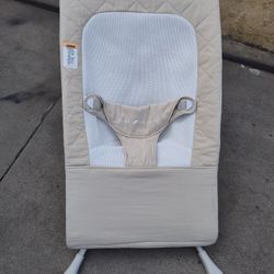 BABY DELIGHT HIGHLAND PORTABLE BOUNCER 