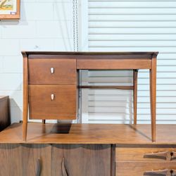 Mid Century Desk By Drexel