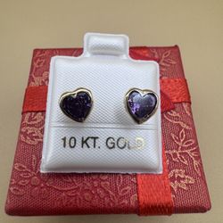 Oro 10K BROQUEL CORAZÓN MORADO.