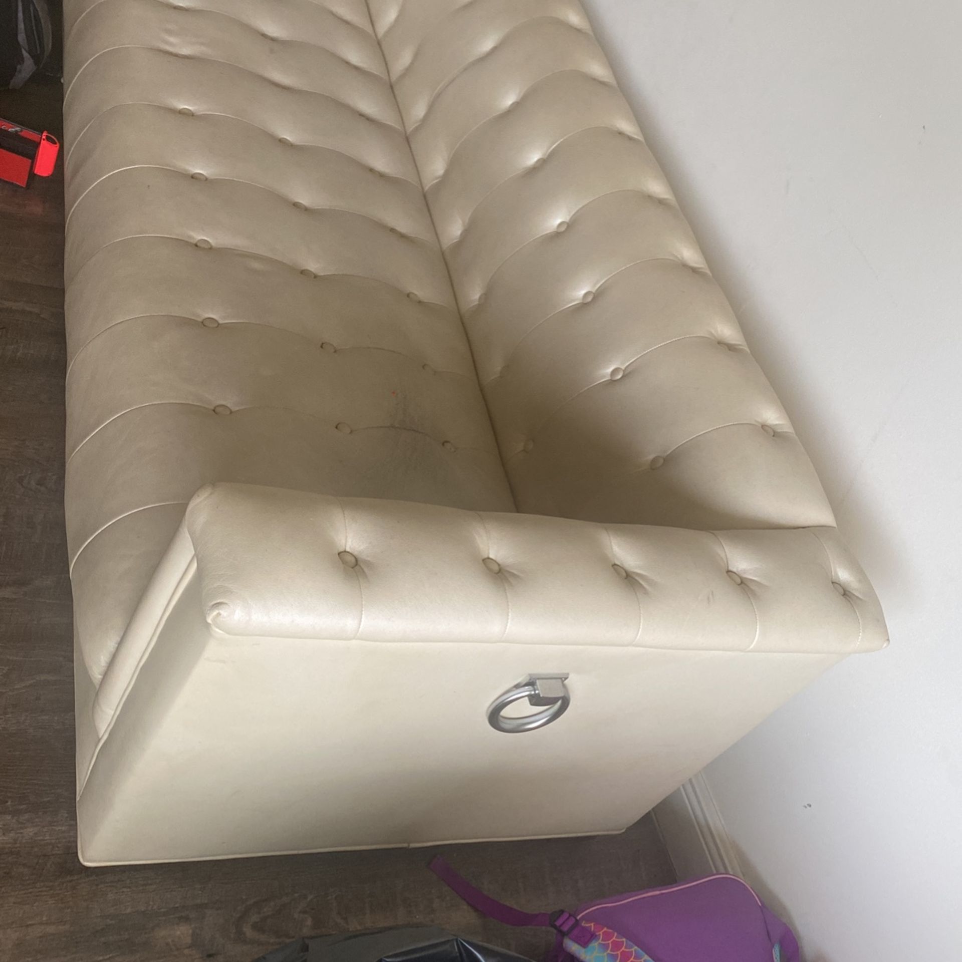 Couch For Sell for Sale in Hialeah, FL OfferUp