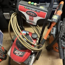 SIMPSON PREMIUM PRESSURE WASHER, from Costco