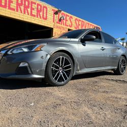 LLANTERA GUERRERO MESA AZ  2330 W Main St, Mesa, AZ 85201 ,,infπ 602 π825π 62π02