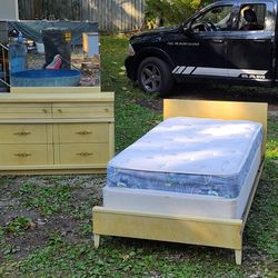 Mid Century Modern Mcm Dresser And Twin Bed 