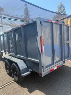 Smooth dump trailer