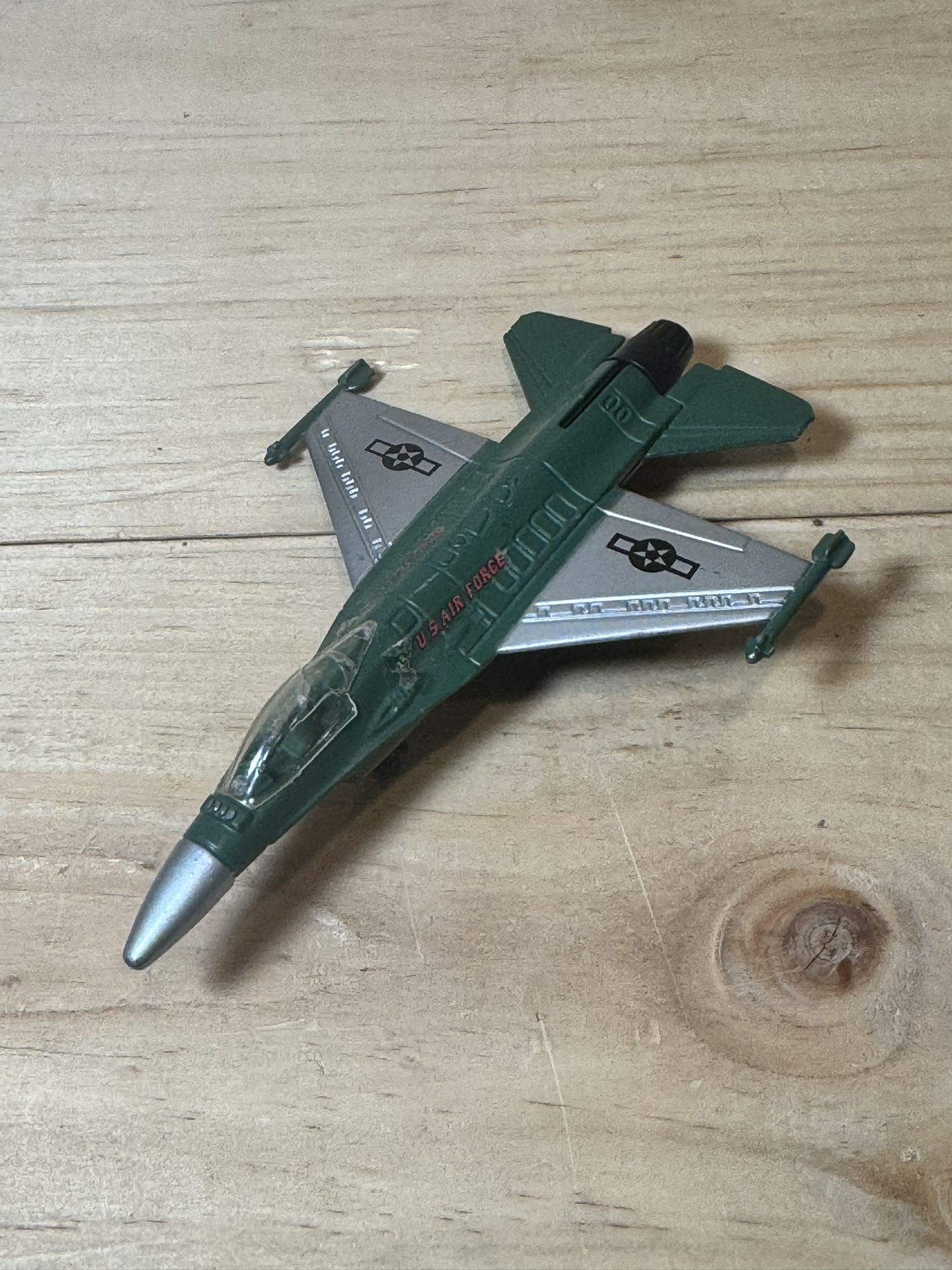 Vintage Collectible U.S Air Force F-16 Jet Plane Diecast Maisto Green Silver 5"