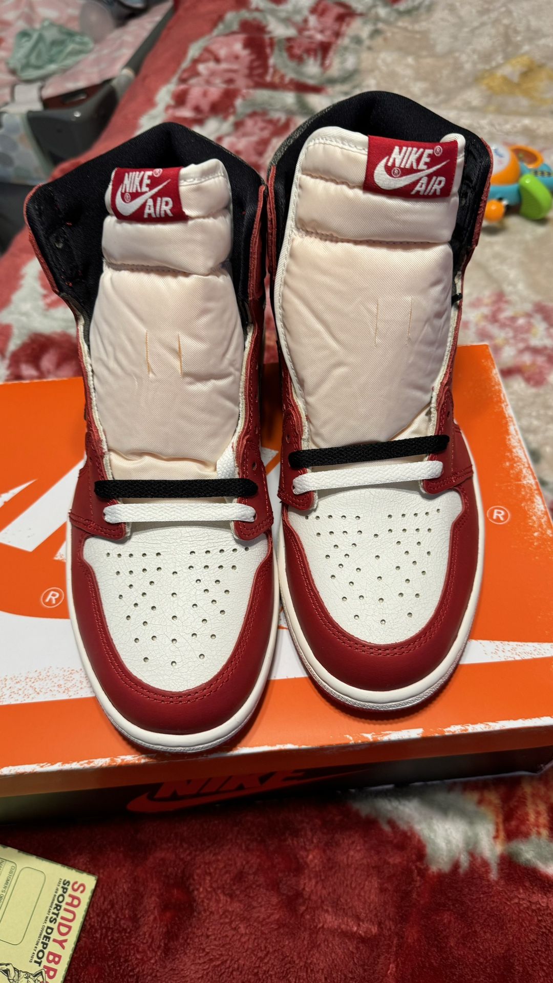Air Jordan 1 Retro High 0g 'Chicago Lost & Found